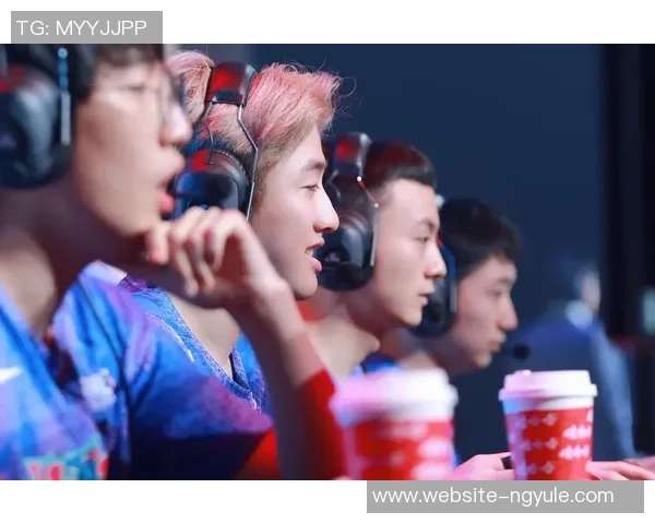 LNG战队以97分稳居精英赛积分榜首位竞争愈发激烈 LNG战队以97分稳居精英赛积分榜首位竞争愈发激烈