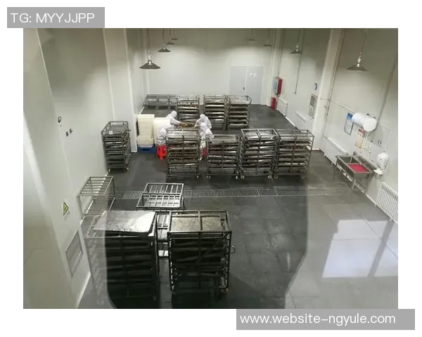 卜部弘嵩与考的对决探讨传统与现代的碰撞与融合 卜部弘嵩与考的对决探讨传统与现代的碰撞与融合