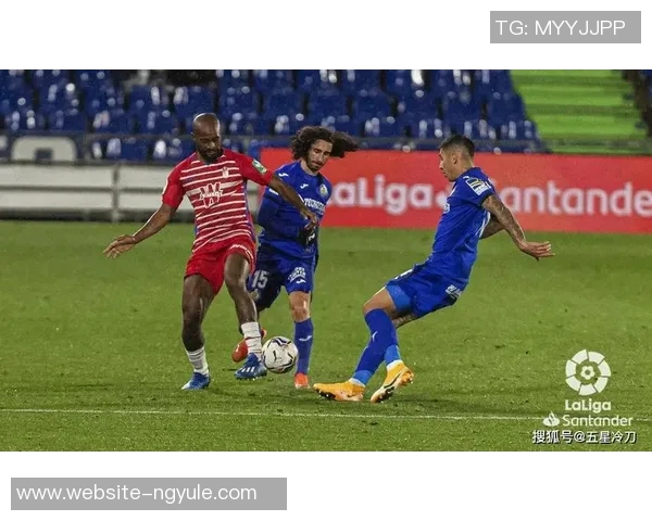 图库曼与竞技的精彩对决比分揭晓赛季表现分析与未来展望