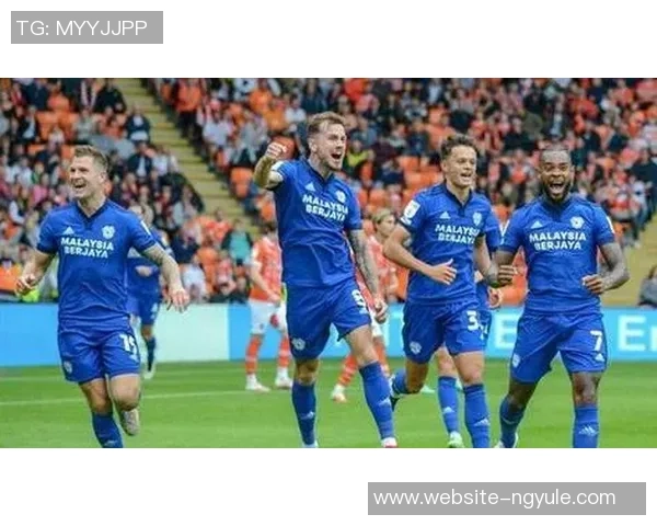 彼得堡与布拉德的较量:一场精彩的足球对决与战术博弈 彼得堡与布拉德的较量:一场精彩的足球对决与战术博弈