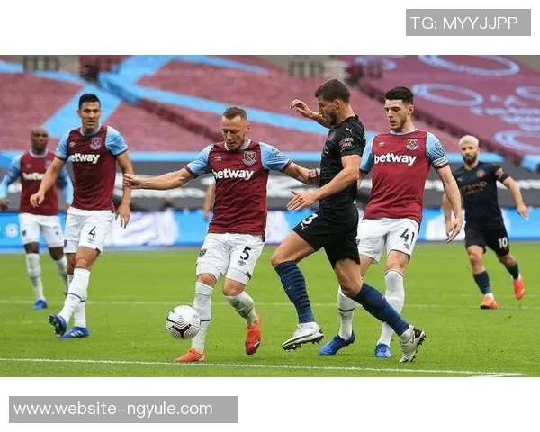 弗赖堡主场迎战因戈尔施全力争胜展现强大实力 弗赖堡主场迎战因戈尔施全力争胜展现强大实力